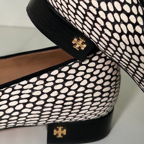 Tory Burch Pascal Loafers- black and white snake skin - Picture 2 of 8